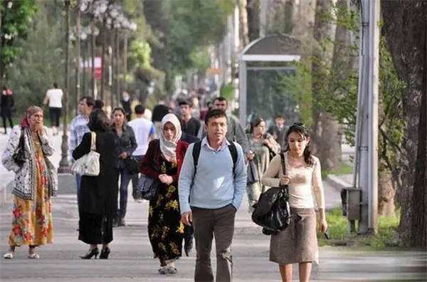 为什么塔吉克斯坦被叫寡妇国(470万女人80万寡妇)