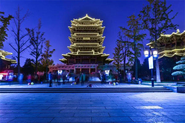 济南超然楼资料介绍(太多人去打卡拍照了)