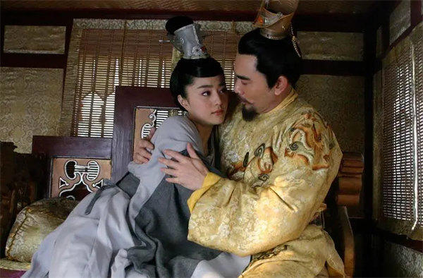 揭秘杨玉环之死的真相(电视上演的不对)