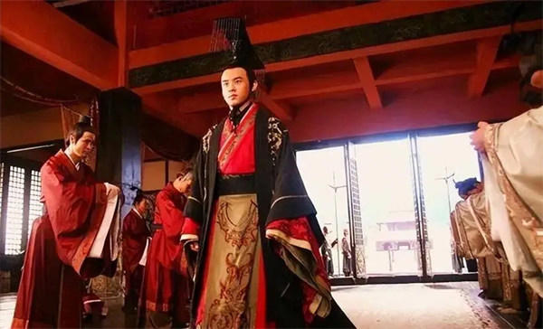 秦汉爵位继承前提是什么呢(看完包你涨知识)