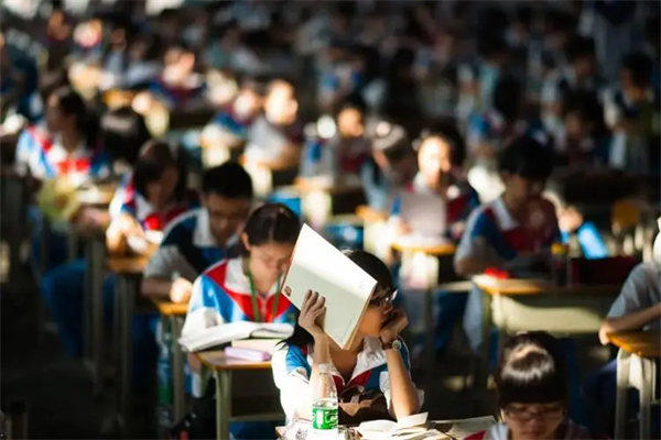 2023年上海中考招生报名日程公布(快看你孩子符合条件吗)