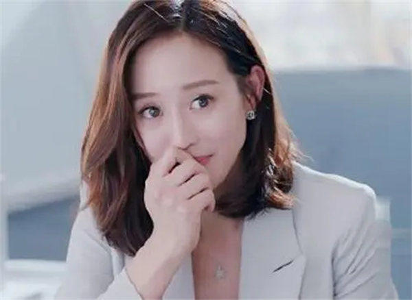 混得好的女人怎么看出来有什么特点(看脸眼手就行了)