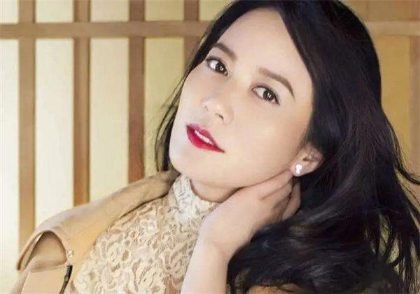 城市大龄单身女性有什么特征(其实小地方单身女性也很多)