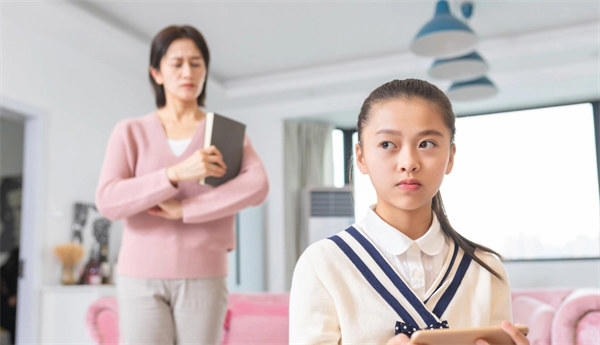 孩子叛逆期怎么管教最适合女孩(说下我的个人经历吧)