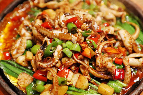 做菜时是热锅倒油还是冷锅倒油(区别还是很大的)