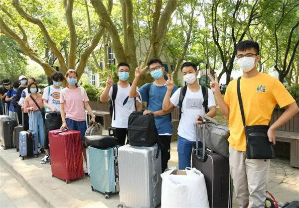 大学生返乡社区却不接收让人心寒(以后别怪大学生不建设家乡了)