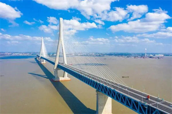 张靖皋长江大桥介绍(被称为世界第一跨)