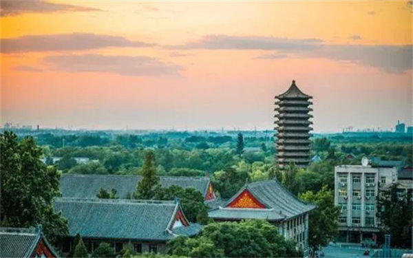 北京大学在职研究生招生专业介绍(希望报名的你能考上)