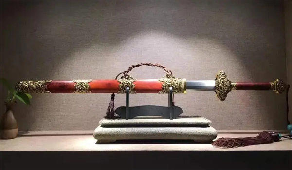 尚方宝剑是什么意思真那么厉害吗(据说可以随便斩奸臣)