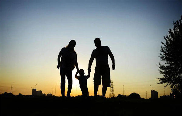 最新山东独生子女父母补贴政策有调整(每月都会发钱)