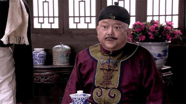 和珅贪了8亿两银子是什么概念(换成现在的价值接近于首富)