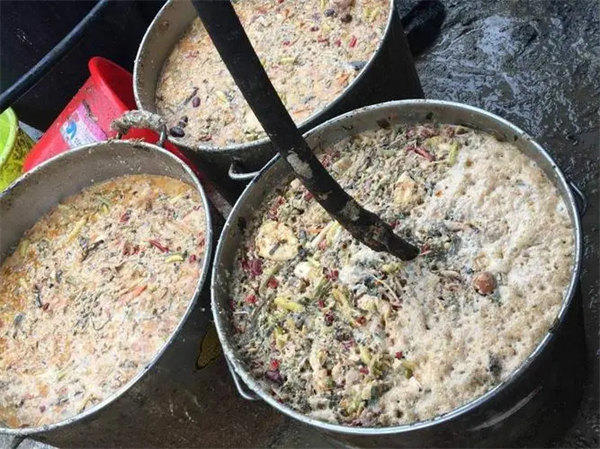 泔水猪和吃饲料的猪有什么不一样(不光是吃起来口感不一样)