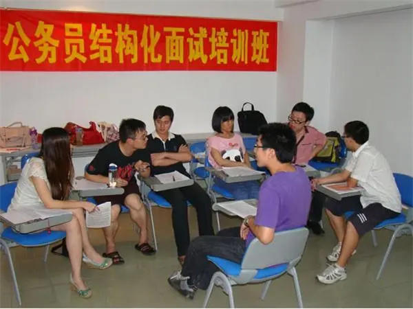 公务员考试培训班一万多块值得吗(有人觉得几万也值得)