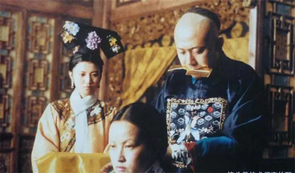 李莲英在慈禧死后过的怎么样(这三年的苦只有他自己知道)