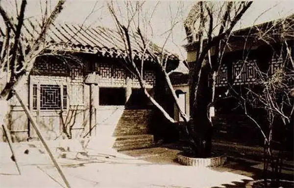 鲁迅在北京买房花多少钱(差不多是他一年的收入)