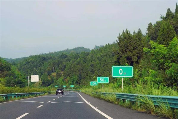 揭秘高速开车不能开内循坏的原因(很多司机并不知道)