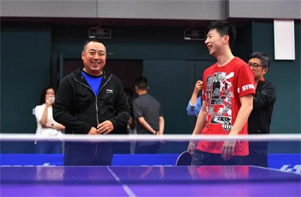 刘国梁刘国栋刘国正这三位男乒明星是什么关系(很多人以为亲兄弟)
