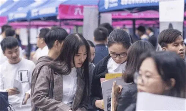 二本有前途吗(专科都有前途更别说二本了)