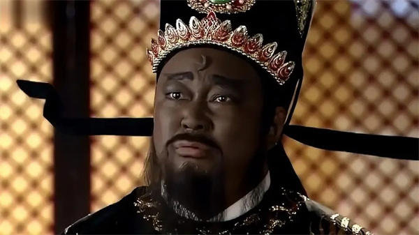 包青天墓中挖出1宝物被人怀疑是贪官(让包青天后代很气愤)