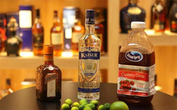 张强的酒廷1990怎么样(想做酒界的丝芙兰)