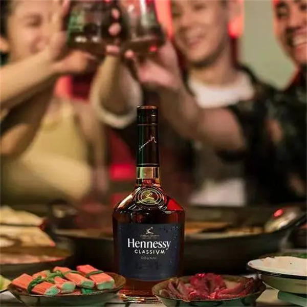 张强的酒廷1990怎么样(想做酒界的丝芙兰)