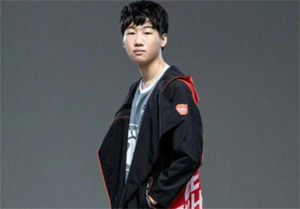 LOL的FMVP历届得主(哪个FMVP含金量不足)