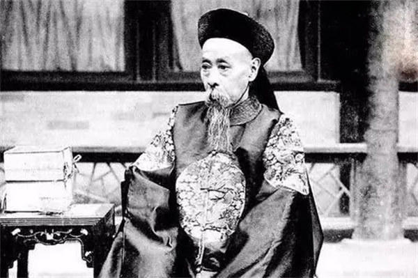 清朝第一贪官庆亲王奕劻介绍(溥仪骂他是大清的掘墓人）