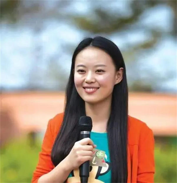 央视邱园园个人资料简介(患癌去世后丈夫火速再婚)