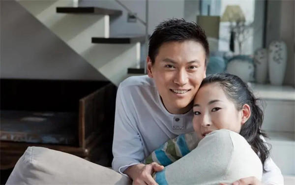 捧杀女性现象越来越严重(超过一亿女性被捧杀)