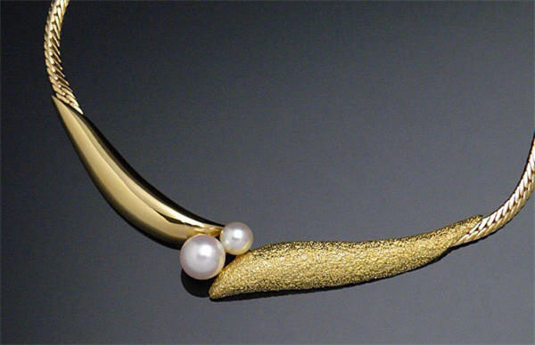 最新全球珠宝品牌排行榜前十名(网友表示买不起)