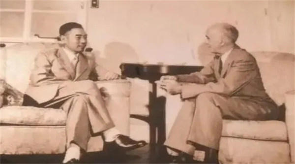 司徒雷登的个人简介资料(有人说他是个好人对中国贡献很大)