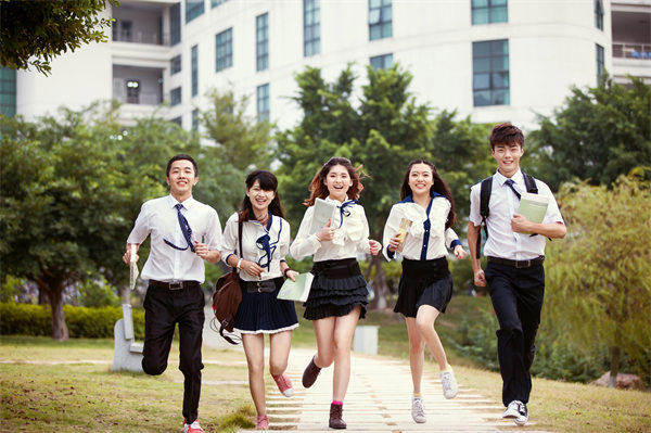 广东的中学排名前十有哪些学校(有几个是中国百强中学)