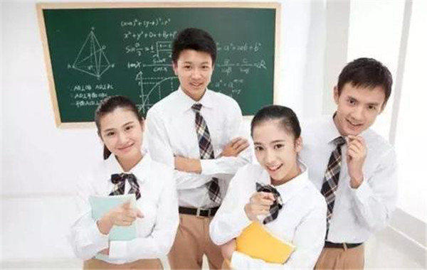 高中生没考上大学的比例低吗(其实没考上的很少)