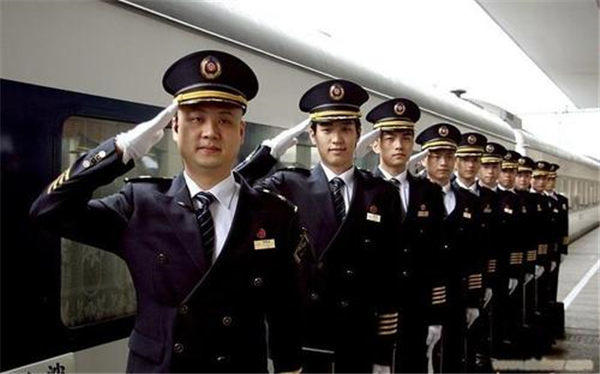 铁路专业毕业是去铁路局还是地铁工作比较好(亲身经历告诉你)