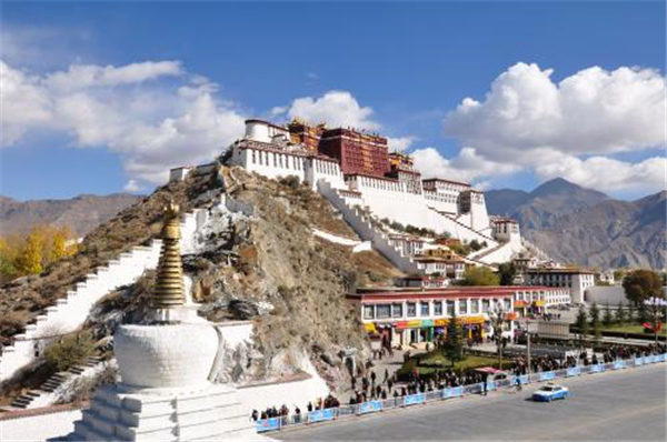 从济南坐火车去西藏坐哪个时间段的合适要多久