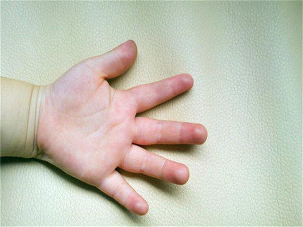 手上没有斗代表什么意思(手上没有斗对男人女人意义不一样)