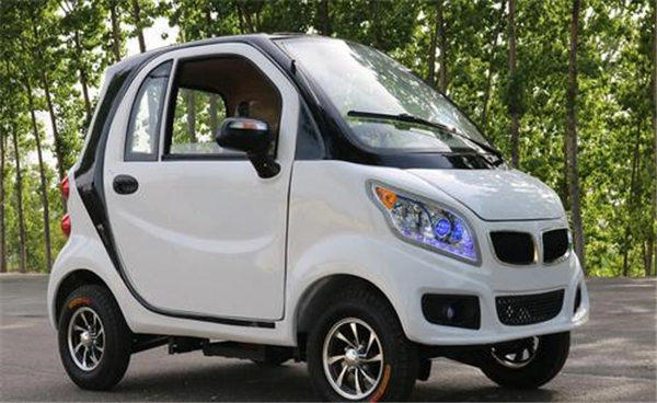 老年代步车有必要取缔吗(老年代步车该管管了)