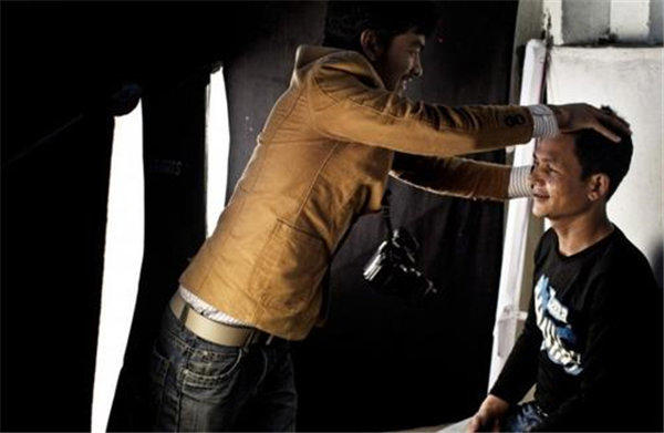 有公司招人去国外沙特打工，去国外打工靠谱吗？