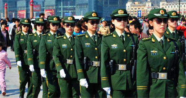 本科毕业去当兵有什么好处(可以考军校可以提干吗)