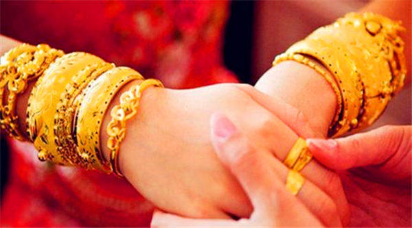 彩礼一般给多少钱？该不该取消？男方和女方意见不同