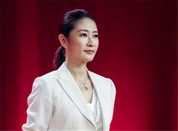管虎老婆是梁静而不是马伊琍的原因,性格很重要