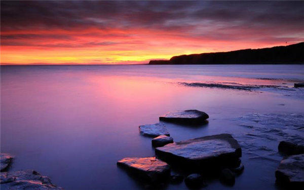 四五十岁的人出现婚姻危机想离婚怎么办？要多方面考虑