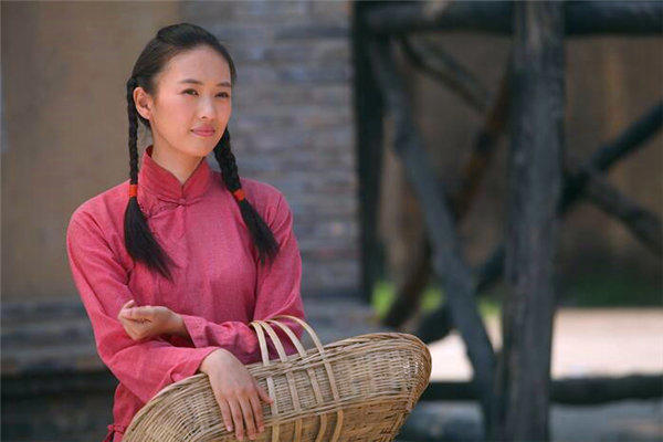 童瑶当年被张默打的原因公布，网友说打女人的男人也是渣男