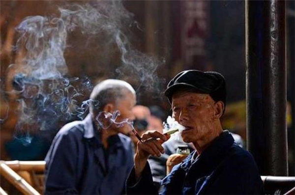 长期抽烟的人怎么清肺，推荐这五种常见的清肺方法