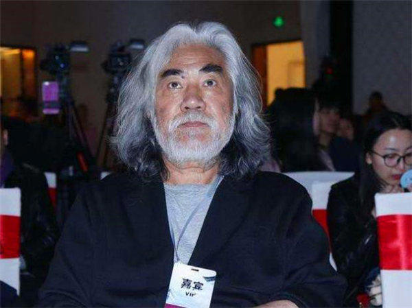 头发、胡子长得快是怎么回事?是新陈代谢快吗?