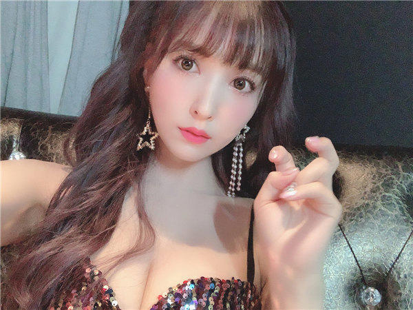 老公经常在抖音看美女给美女送礼物怎么办？该不该原谅他呢