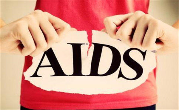 感染艾滋多久皮肤会出现红点？稍安勿躁