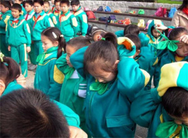 绿领巾是什么意思代表了什么(曾在网上引起争议)