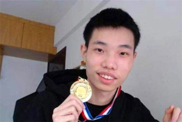 “吉吉国王”什么意思？游戏直播弹幕全是吉吉国王