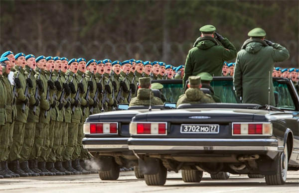 乌拉俄语是什么意思(有人说打麻将胡了也可能是从这传来的)